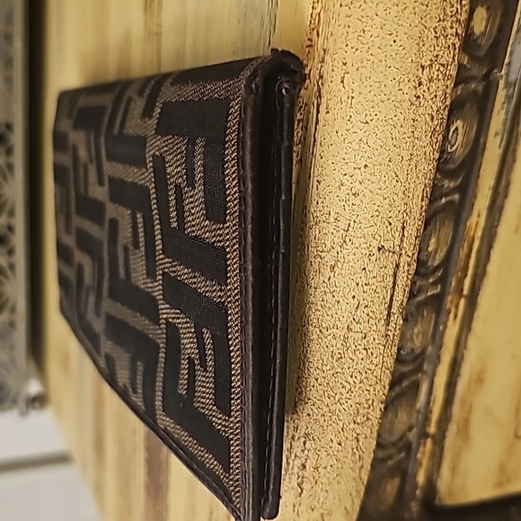Fendi Bifold Long Zucca Wallet With Dust Bag Included. - Picture 8 of 11